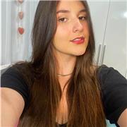 Recém formada no ensino médio, tirava excelentes notas na disciplina de português. Sou responsável e pontual, com disposição a ensinar e fazer de tudo para o aluno entender